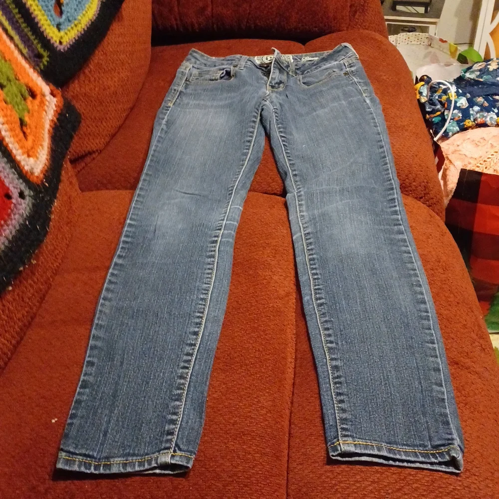 Jeans - Picture 1 of 4